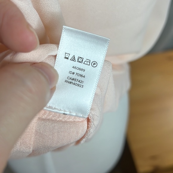 NWT LOFT Tulip or Flutter short sleeve tee in peach fuzz - size small pinkish - Picture 12 of 12